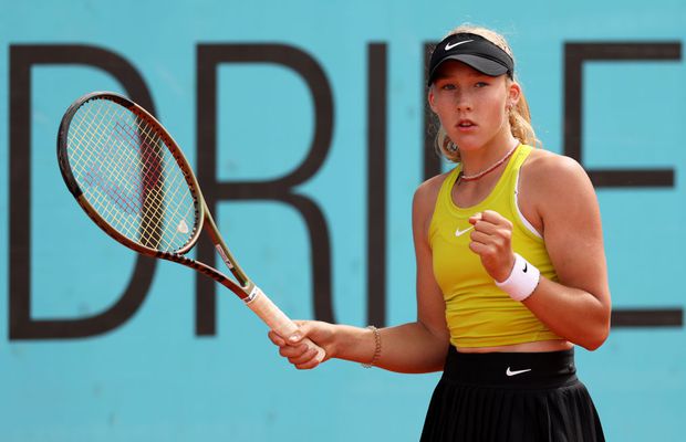 O nouă senzație în circuitul WTA: s-a calificat în optimi la Madrid chiar în ziua în care a împlinit 16 ani