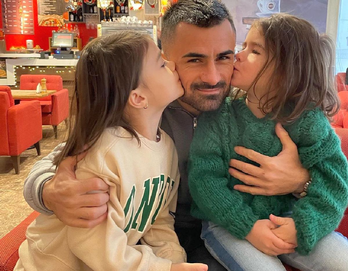 Campionul modest de la FCSB » Povestea unui fotbalist atipic din vestiarul roș-albastru: greu încercat în copilărie și salvat de soție + locuiește în zona blamată de bucureșteni