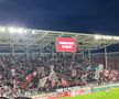 Fanii Rapidului au făcut un show pirotehnic, chiar dacă șeful galeriei este arestat din acest motiv + Cum a fost surprins în tribune Daniel Niculae, cercetat în aceeași speță