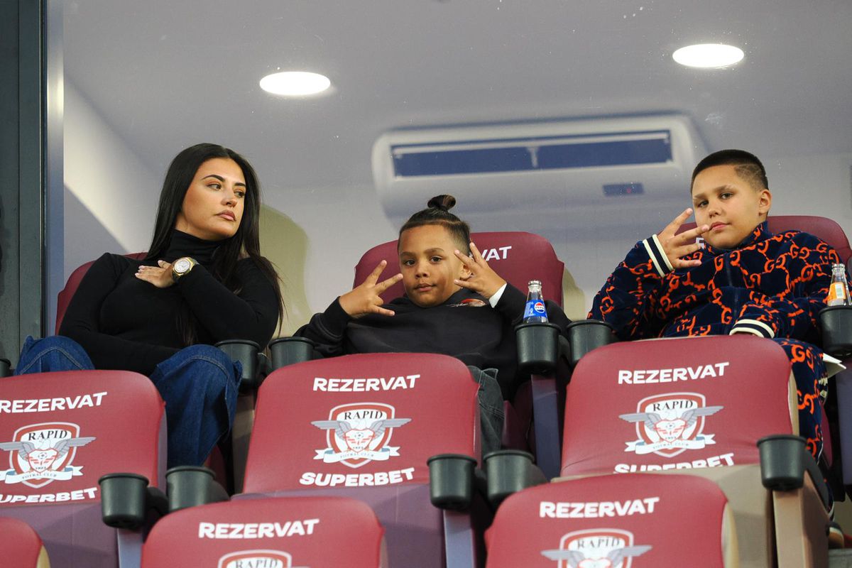 Antonia, prezentă la Rapid - Universitatea Craiova