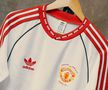 Fanii au luat foc când au văzut tricoul retro lansat de Manchester United: „Mai multe produse decât victorii” » Are un preț uriaș