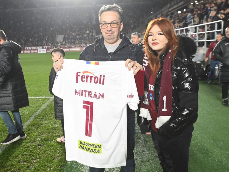 Poveștile lui Marius Mitran, strânse în peste 30 de ani de carieră: „Craiova Maxima e mult mai frumoasă decât Steaua '86. Și povestea, și dramatismul, și tot ce s-a întâmplat cu ea”