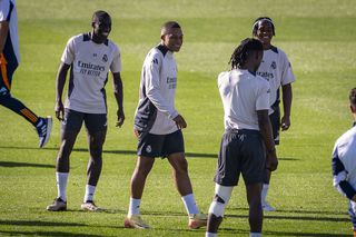 Lovitură pentru Real Madrid: francezul a terminat sezonul! Nu va juca nici la Campionatul Mondial al Cluburilor