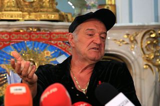 Gigi Becali a numit clubul din Superliga pentru care se roagă: „Să prindă locul ăla, înțelegi?”