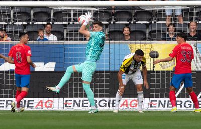 Impresarul jucătorului de la FCSB cu o clauză de 10 milioane de euro, anunț înainte de mercato din vară: „Nu e obligatoriu”