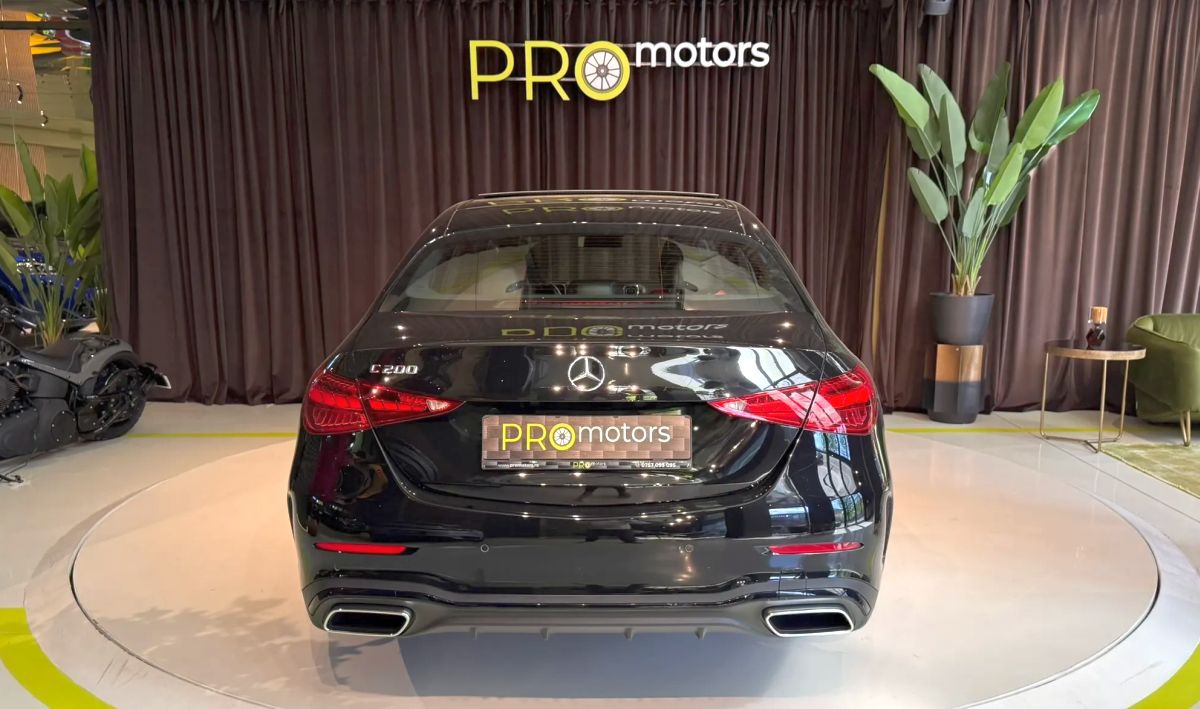 Daniel Bîrligea și-a scos mașina la vânzare: cât cere în schimbul ei