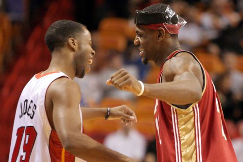 Damon Jones (stânga), a vândut informații despre LeBron James și riscă ani grei de închisoare // Imago Images