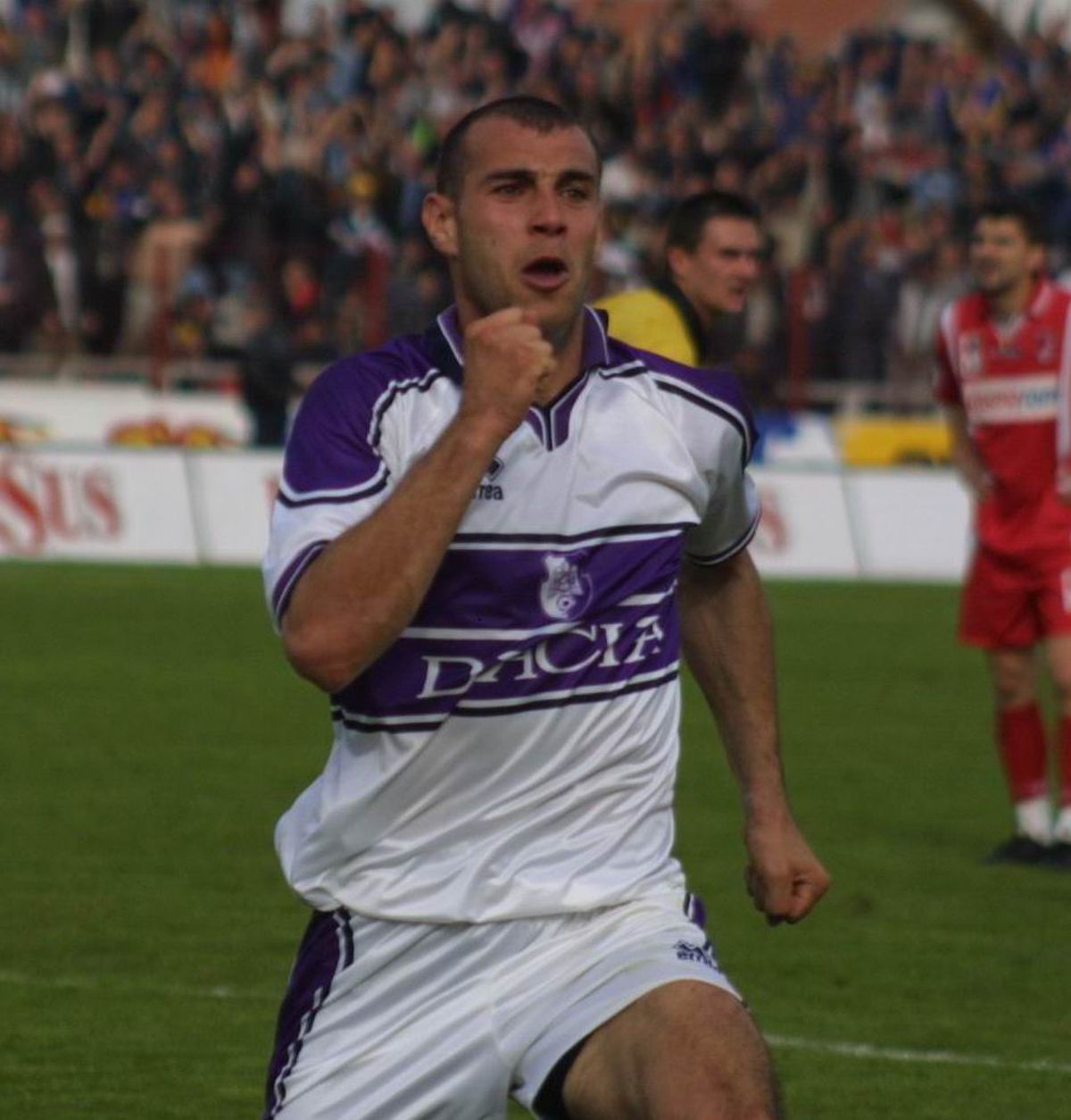 Dacia, salvată de la dispariție de un fost om de fotbal din România: „I se datorează salvarea brand-ului”