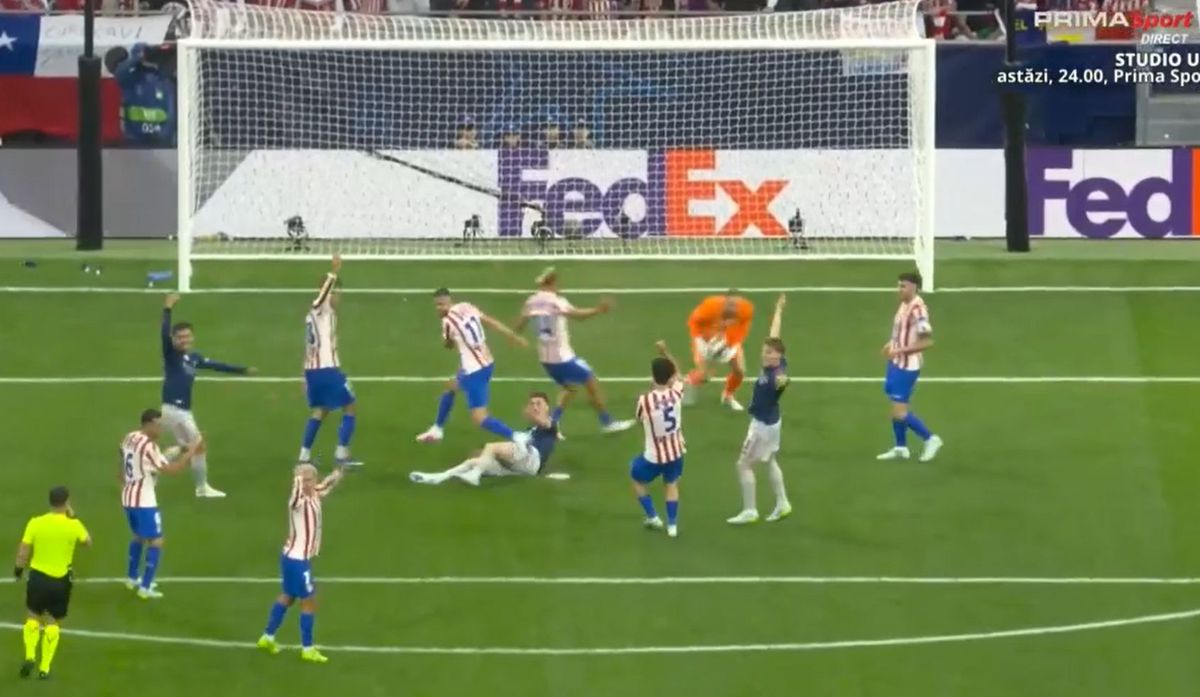 Penalty controversat în Atletico - Arsenal
