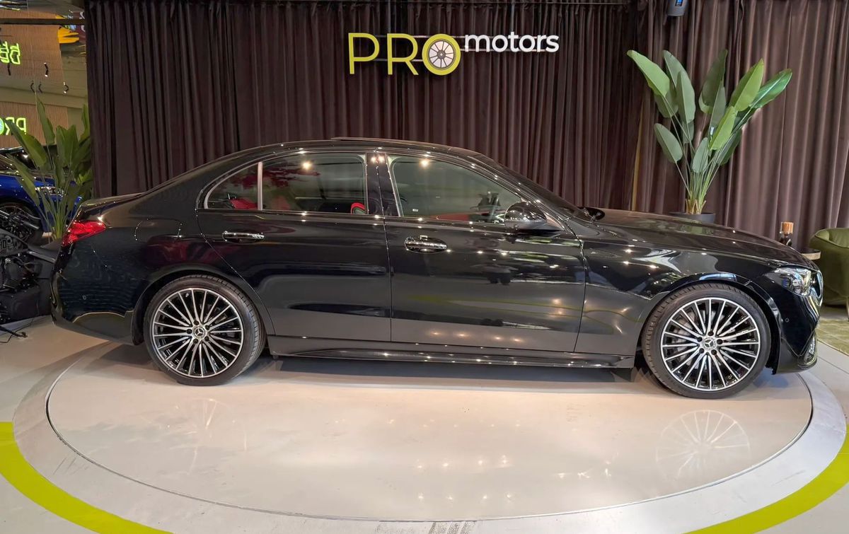 Daniel Bîrligea și-a scos mașina la vânzare