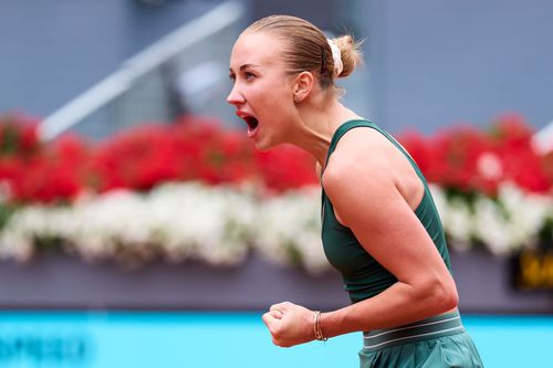 Anastasia Potapova sărbătorind victoria în „sferturi” la Madrid Foto: Mutua Madrid Open