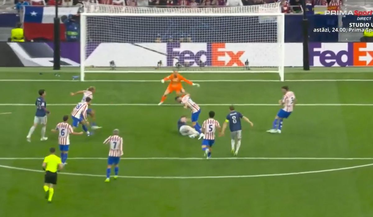 Penalty controversat în Atletico - Arsenal » Verdictul specialistului