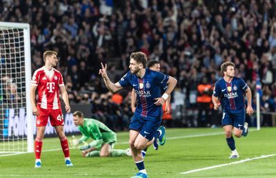 Khvicha Kvaratskhelia, numit „cel mai bun fotbalist din lume” de o legendă a Ligii Campionilor