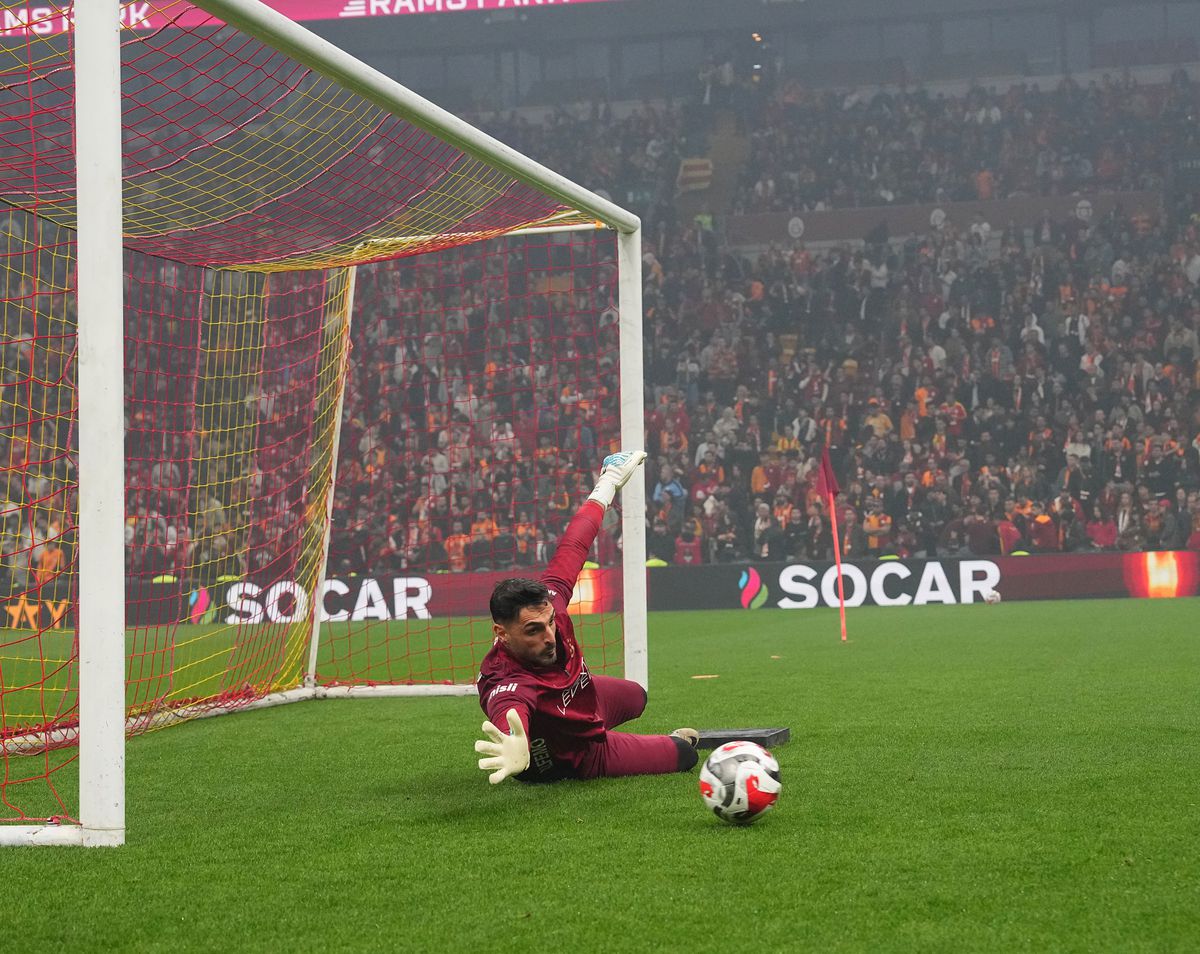 40.000 de oameni la antrenament, înaintea meciului de titlu din weekend!