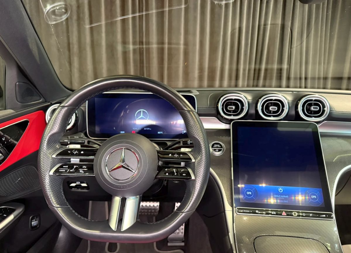 Daniel Bîrligea și-a scos mașina la vânzare: cât cere în schimbul ei