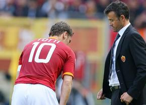 Românul celebru antrenat de Luis Enrique, episod tare: „Bă, băieți, vă întreb ceva”. Atunci a intervenit marele Totti