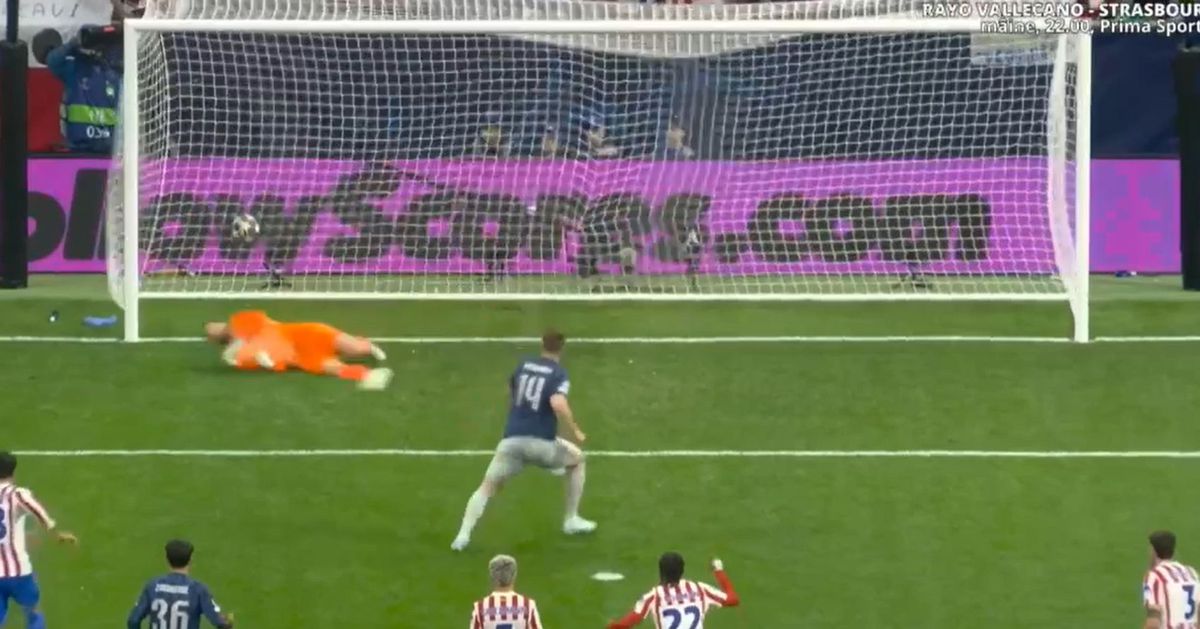 Penalty controversat în Atletico - Arsenal » Verdictul specialistului