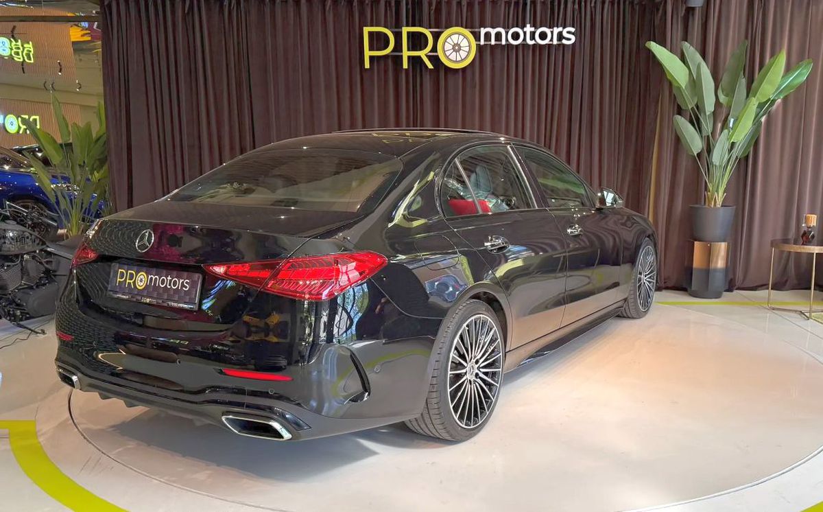 Daniel Bîrligea și-a scos mașina la vânzare