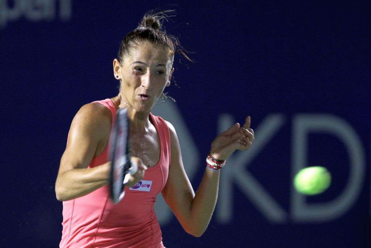 EXCLUSIV Dincolo de reflectoare » Alexandra Cadanțu își spune povestea emoționantă: „Numai părinții știu cât s-au chinuit. Bagi analgezice să nu mai simți durerile”