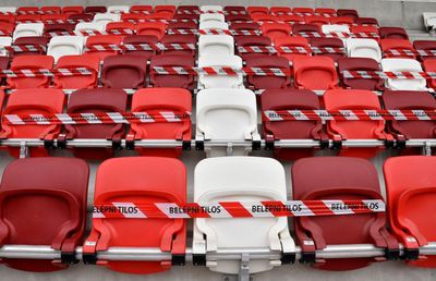 Comentariu de Dan Udrea: „Ungaria ne dă din nou clasă! Permite publicul pe stadioane, România ține încă închis și fotbalul, dar și fotbaliștii”