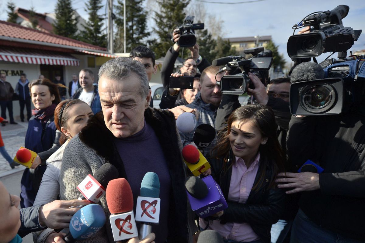 Gigi Becali a reapărut cu declarații controversate: „Pandemia e cea mai mare bucurie! Oamenii care colaborează cu dracul au creat virusul! Dumnezeu a închis cluburile unde erau «drogangii» și «curvăsăreală»”