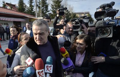 Gigi Becali anunță transferuri la FCSB, după eliminarea din Europa League