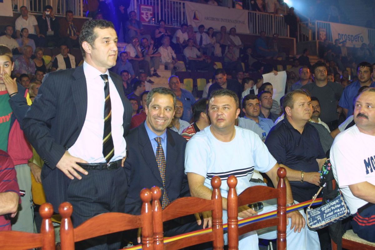 Gigi Becali și Cristi Borcea, dialog spectaculos la TV: „Prea umblai la butoane” vs. „Dădea bani adversarilor noștri” » Ce farse și-au făcut la telefon