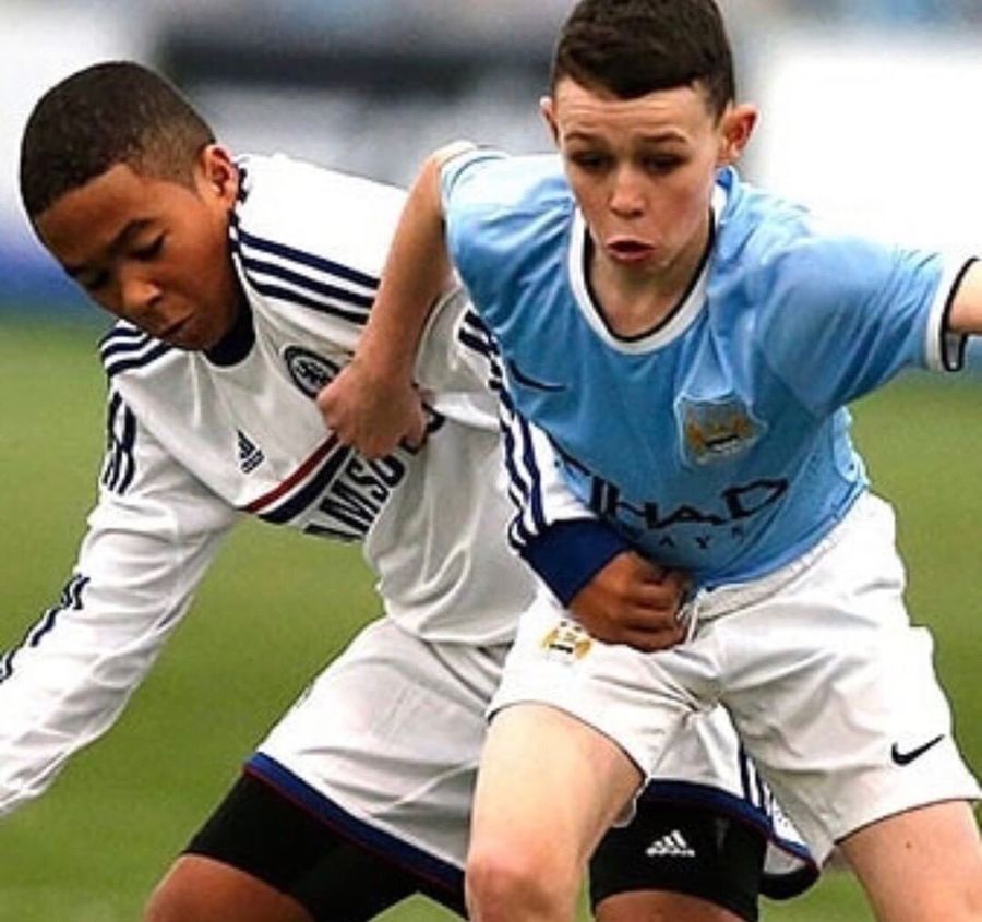 Impresionant: de la meciurile de juniori la finala Ligii! Reece James și Phil Foden au refăcut o poză din urmă cu 7 ani