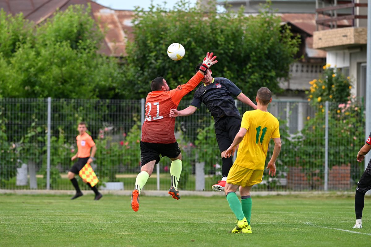 Game of Thrones în Liga 4 » Zmeii din Ogrezeni, campioni la pastramă! „Patroane, ești prea calm! Ai vândut meciul?” + Schimbare tactică: „Iese Motan, intră Pisoi”