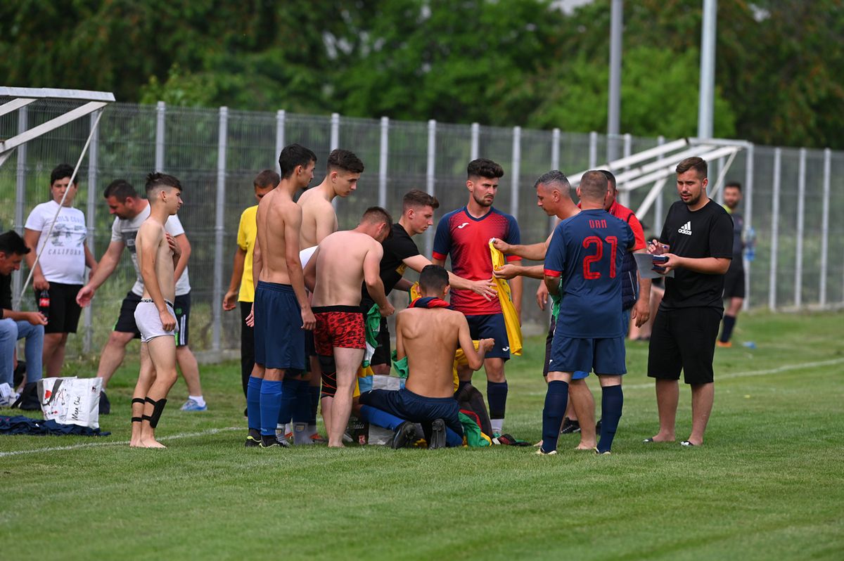 Game of Thrones în Liga 4 » Zmeii din Ogrezeni, campioni la pastramă! „Patroane, ești prea calm! Ai vândut meciul?” + Schimbare tactică: „Iese Motan, intră Pisoi”