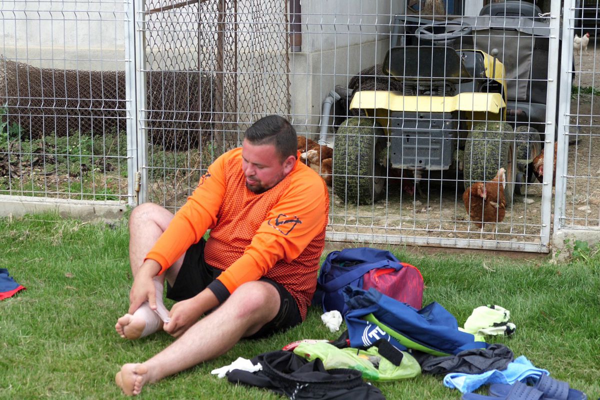 Game of Thrones în Liga 4 » Zmeii din Ogrezeni, campioni la pastramă! „Patroane, ești prea calm! Ai vândut meciul?” + Schimbare tactică: „Iese Motan, intră Pisoi”