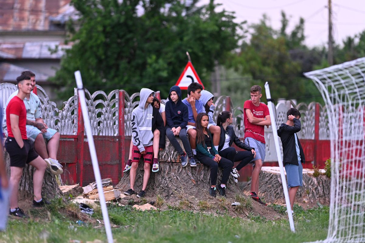 Game of Thrones în Liga 4 » Zmeii din Ogrezeni, campioni la pastramă! „Patroane, ești prea calm! Ai vândut meciul?” + Schimbare tactică: „Iese Motan, intră Pisoi”