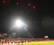 Momente incendiare la Dinamo - U Cluj » A plouat cu rachete de semnalizare în prima repriză!