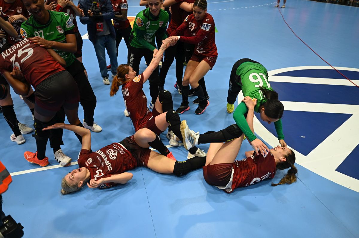 Rapid, campioana României după 19 ani! CSM București a câștigat degeaba cu Minaur Baia Mare