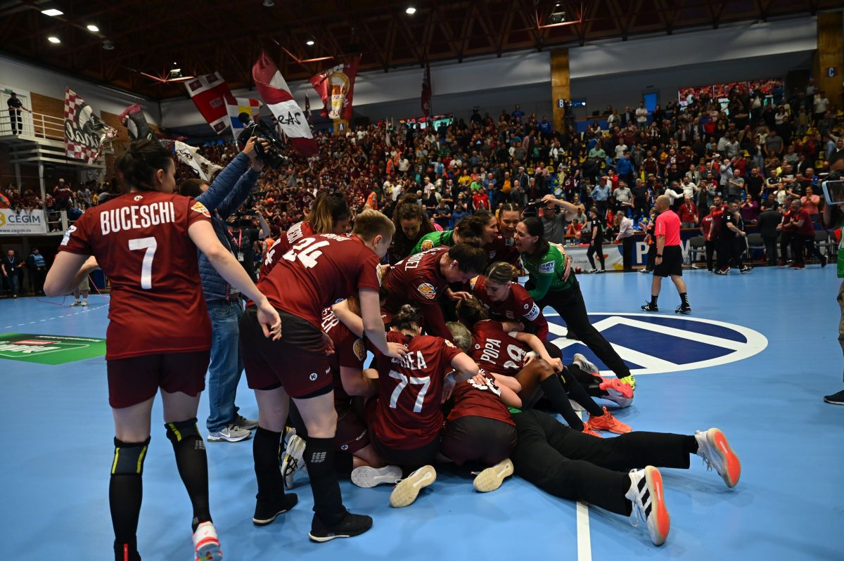 Rapid, campioana României după 19 ani! CSM București a câștigat degeaba cu Minaur Baia Mare