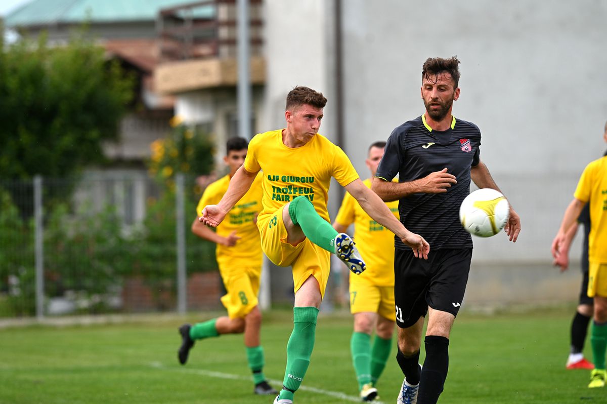 Game of Thrones în Liga 4 » Zmeii din Ogrezeni, campioni la pastramă! „Patroane, ești prea calm! Ai vândut meciul?” + Schimbare tactică: „Iese Motan, intră Pisoi”