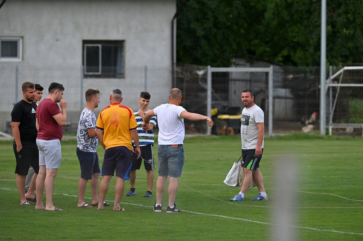 Zmeii Ogrezeni - Luceafărul Trestieni (L4 Giurgiu)