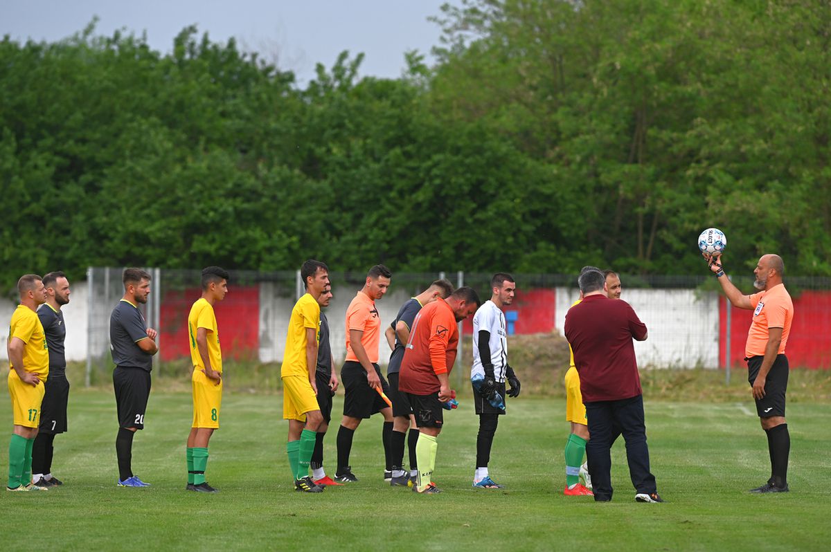 Game of Thrones în Liga 4 » Zmeii din Ogrezeni, campioni la pastramă! „Patroane, ești prea calm! Ai vândut meciul?” + Schimbare tactică: „Iese Motan, intră Pisoi”