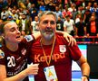 Rapid este campioana României din acest sezon la handbal feminin, după 35-27 în ultima etapă cu SCM Rm. Vâlcea. Antrenorul spaniol Carlos Viver (49 de ani) a rezumat sezonul de titlu în trei cuvinte: „incredibil, vis și meritat”.