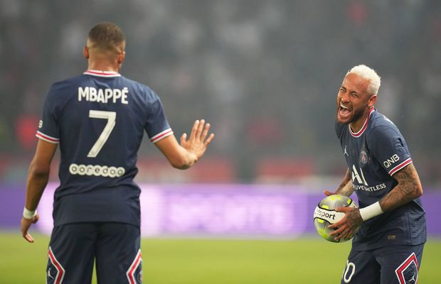 Neymar îl ignoră pe Benzema » Jucătorul-surpriză căruia i-ar da Balonul de Aur