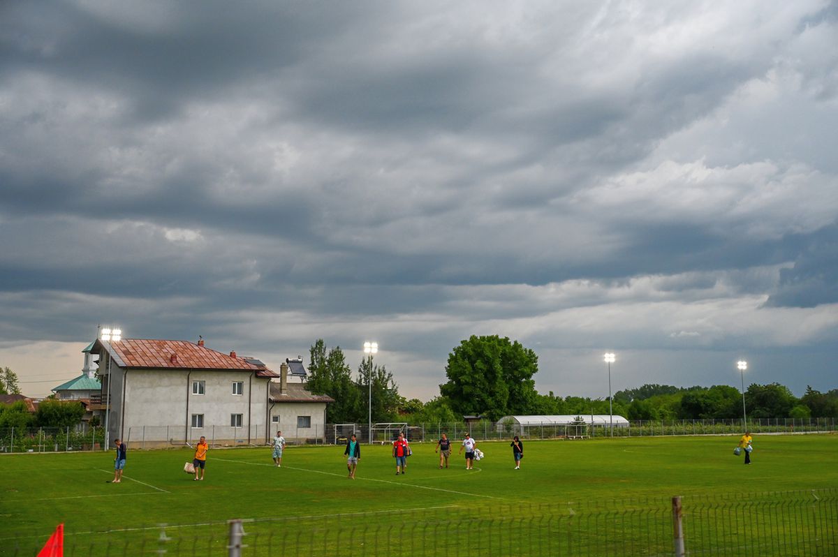 Game of Thrones în Liga 4 » Zmeii din Ogrezeni, campioni la pastramă! „Patroane, ești prea calm! Ai vândut meciul?” + Schimbare tactică: „Iese Motan, intră Pisoi”