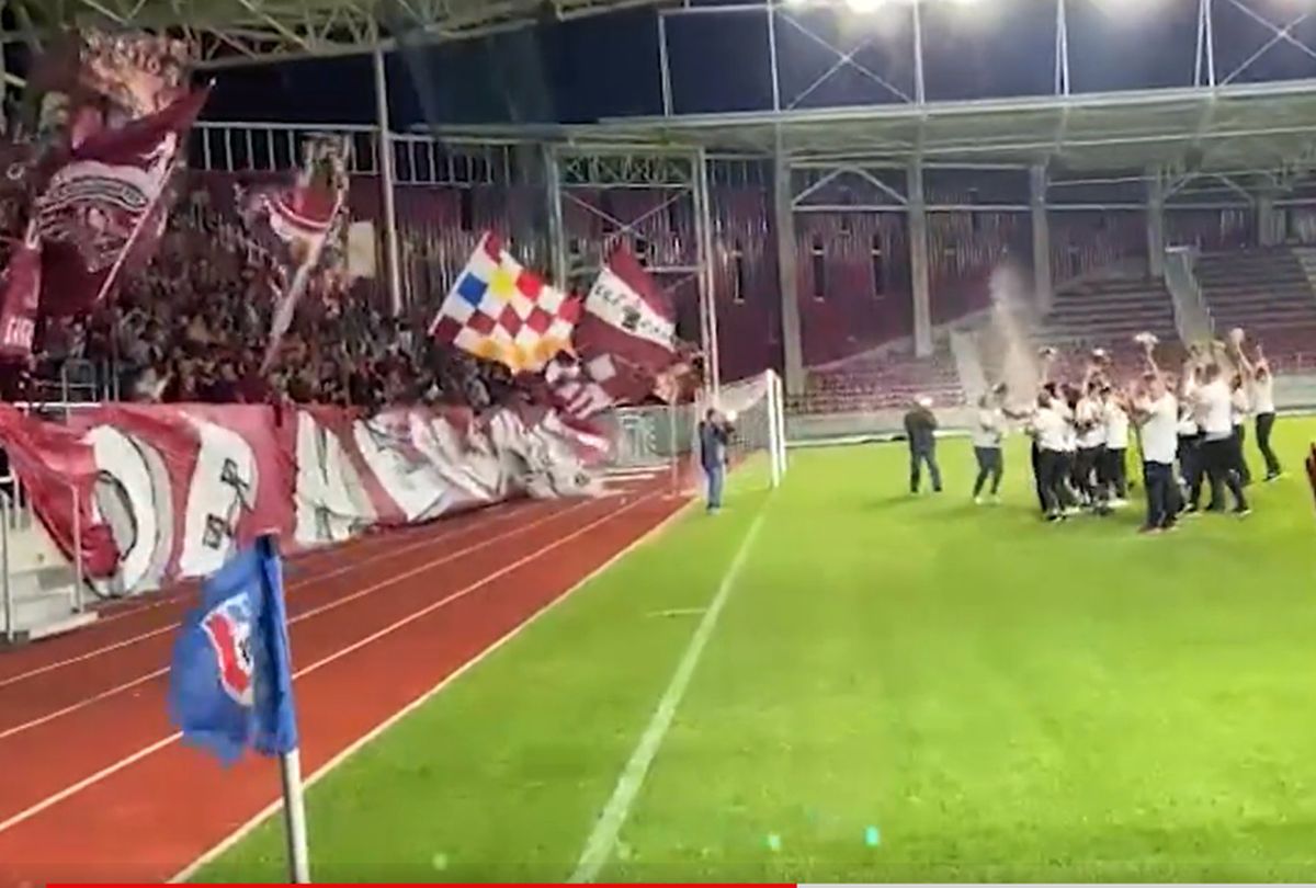 Party în Giulești » Handbalistele de la Rapid au sărbătorit alături de 3.000 de fani câștigarea titlului în Liga Florilor