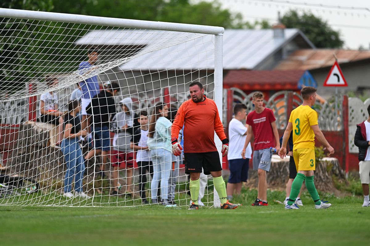 Game of Thrones în Liga 4 » Zmeii din Ogrezeni, campioni la pastramă! „Patroane, ești prea calm! Ai vândut meciul?” + Schimbare tactică: „Iese Motan, intră Pisoi”
