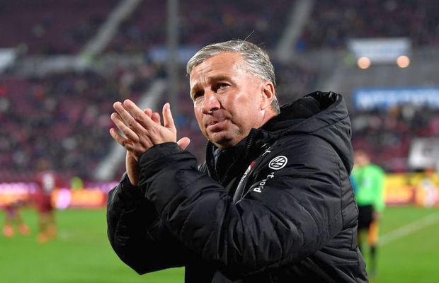 EPIC FAIL » CFR Cluj a postat imaginea de prezentare a noului antrenor, deși Dan Petrescu n-a plecat!