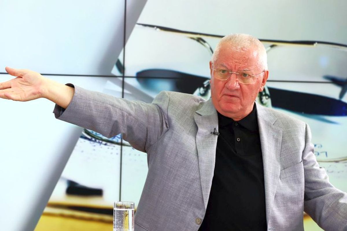 Dragomir, ferm după ce a văzut ieșirea nervoasă a lui Petrescu: „A depăşit linia roşie!”