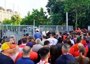 Haos înainte de Dinamo - FC Argeș » Mii de persoane n-au putut intra pe stadion: ce s-a întâmplat