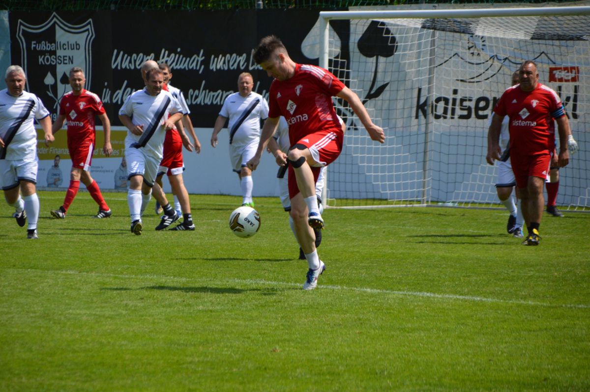 Old Boys UTA Bătrâna Doamnă a câștigat turneul internațional de la Kossen, Austria