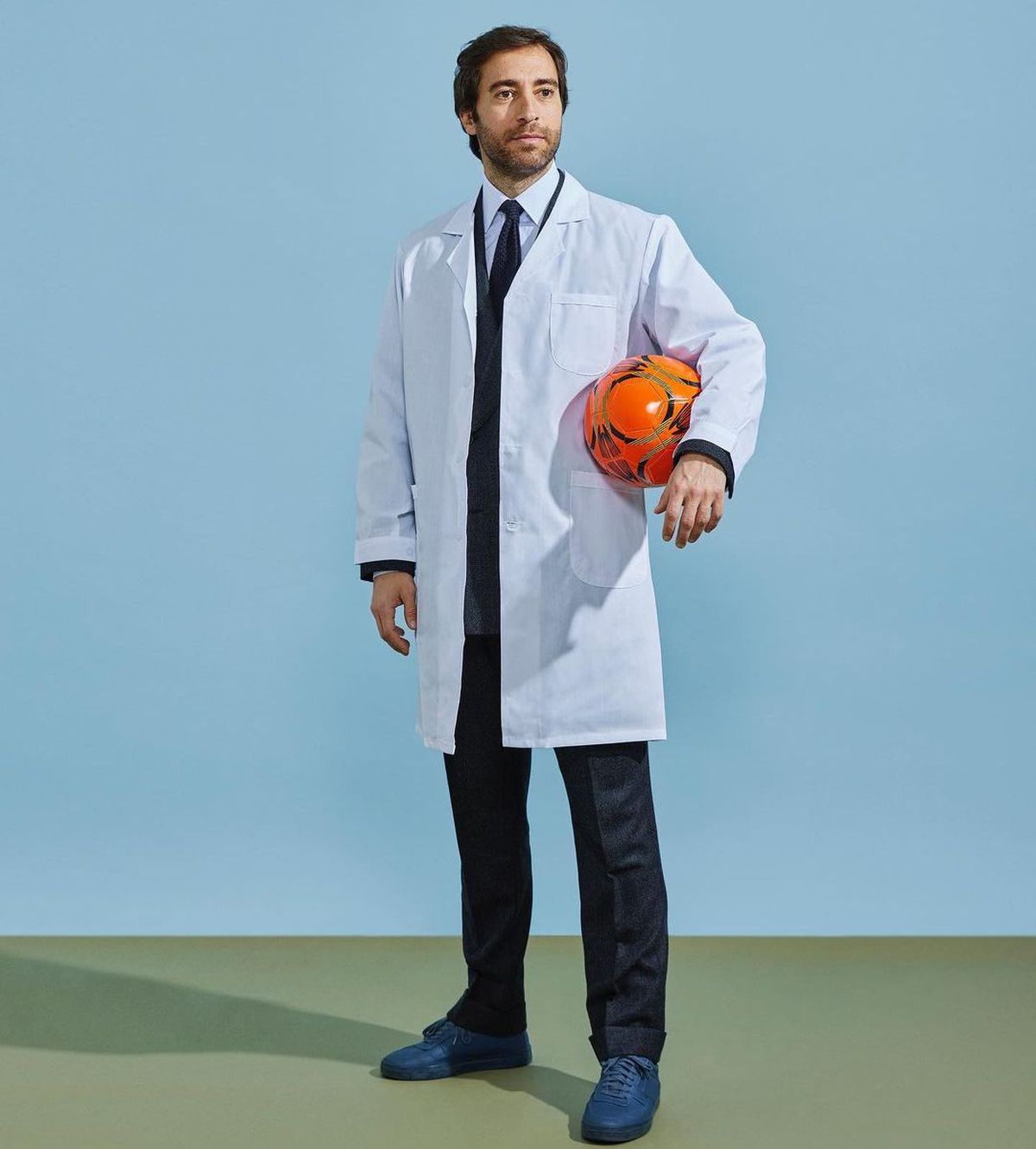 „Mănânc o dată pe zi” » Ce regim alimentar urmează fostul star al lui Arsenal, căruia i s-a găsit mercur în organism: „2.000 de litri de apă pentru un burger? Demență totală!”