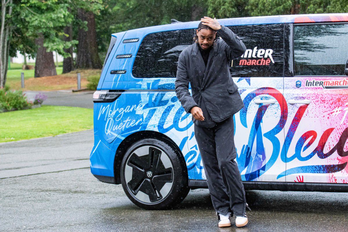 Cum se mai îmbracă superstarurile din fotbal » Parada modei la reunirea Franței pentru EURO 2024