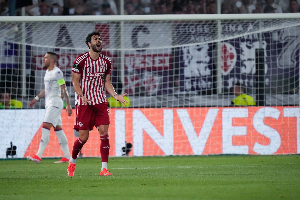 Cele mai spectaculoase imagini de la Olympiakos - Fiorentina, finala Conference League